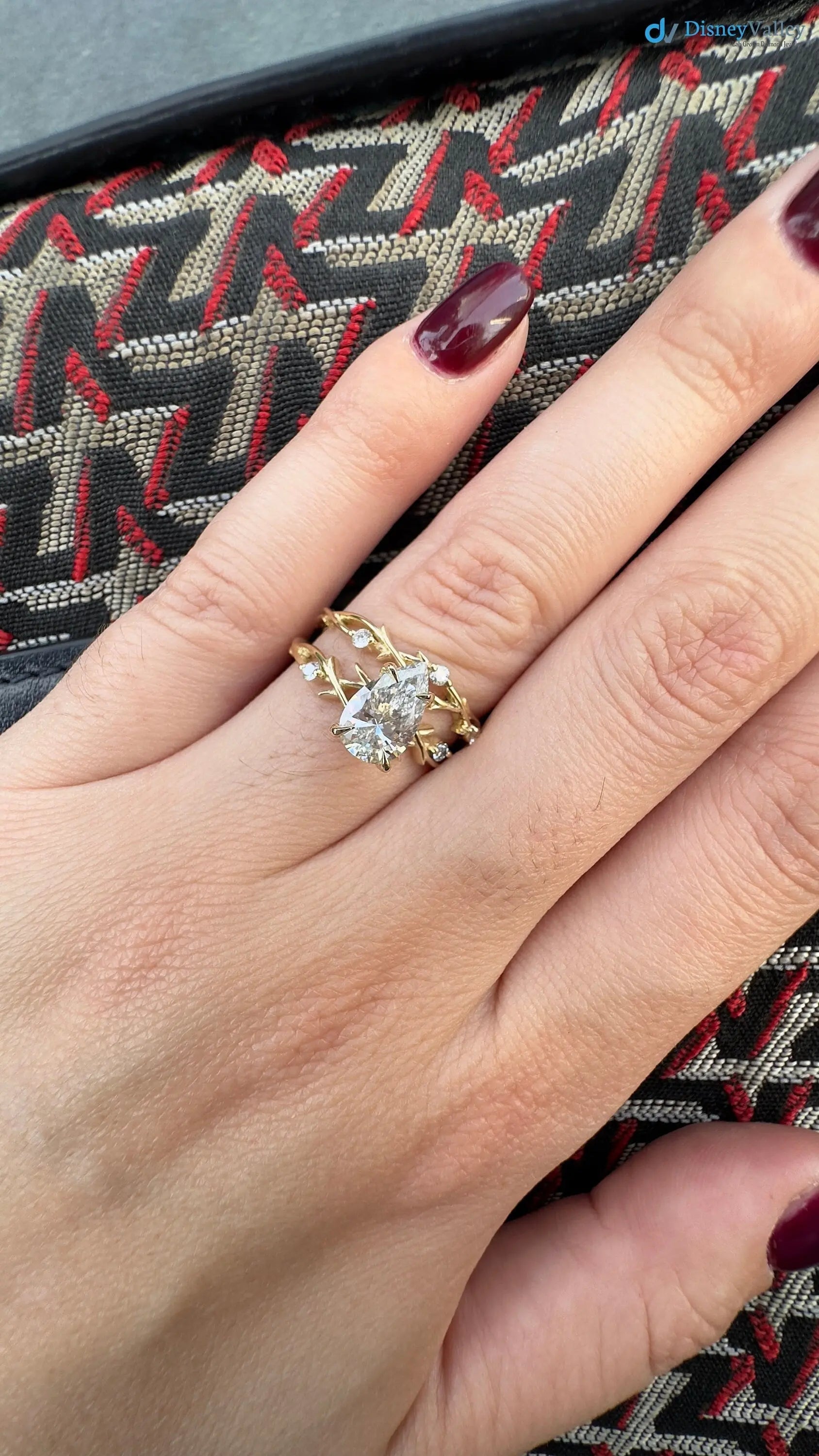 1 carat pear cut Lab Diamond IGI certified Twig Engagement Ring - DisneyValley