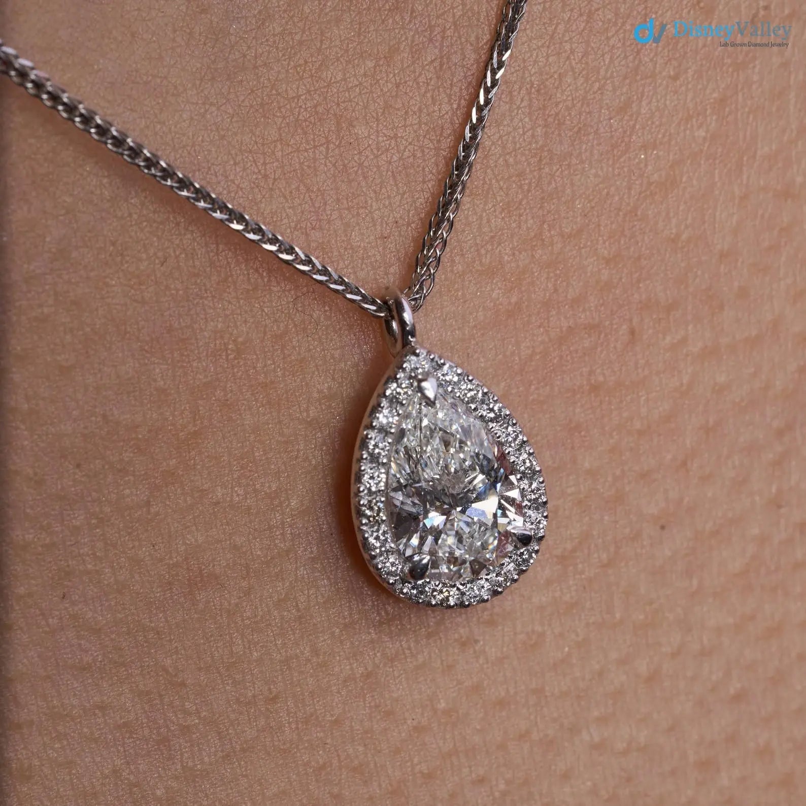 1.20 Ct Pear Cut IGI Certified Excellent Cut Lab Grown Diamond hallo Pendant DisneyValley