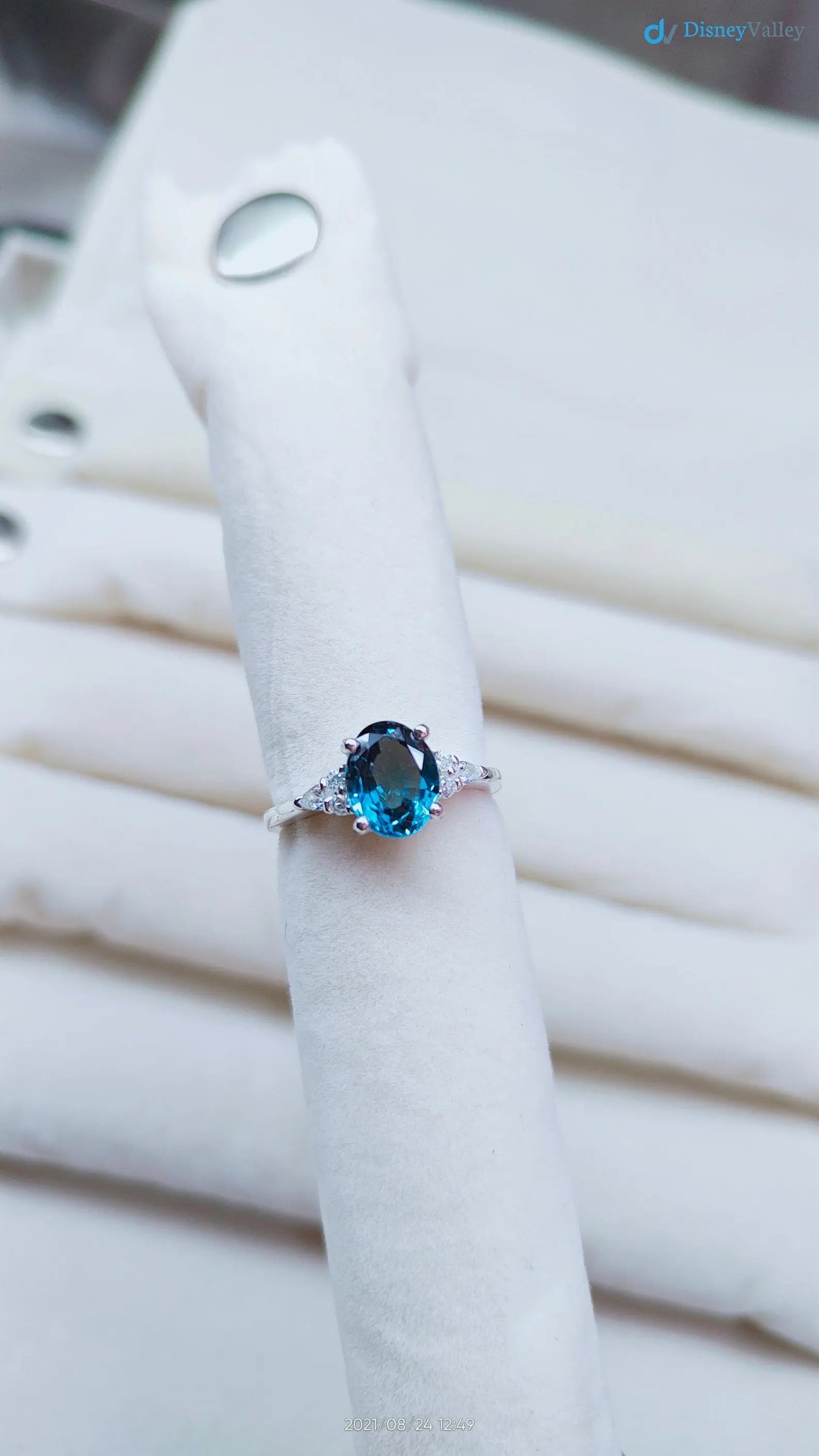 1.5 ct ocean blue vivid oval cut sapphire lab grown engagement ring - DisneyValley
