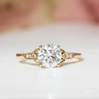 0.70 CT- 1.50 CT Round Moissanite Cluster Engagement Ring