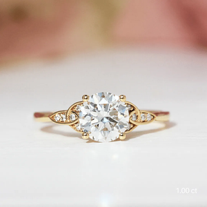 0.70 CT- 1.50 CT Round Moissanite Cluster Engagement Ring