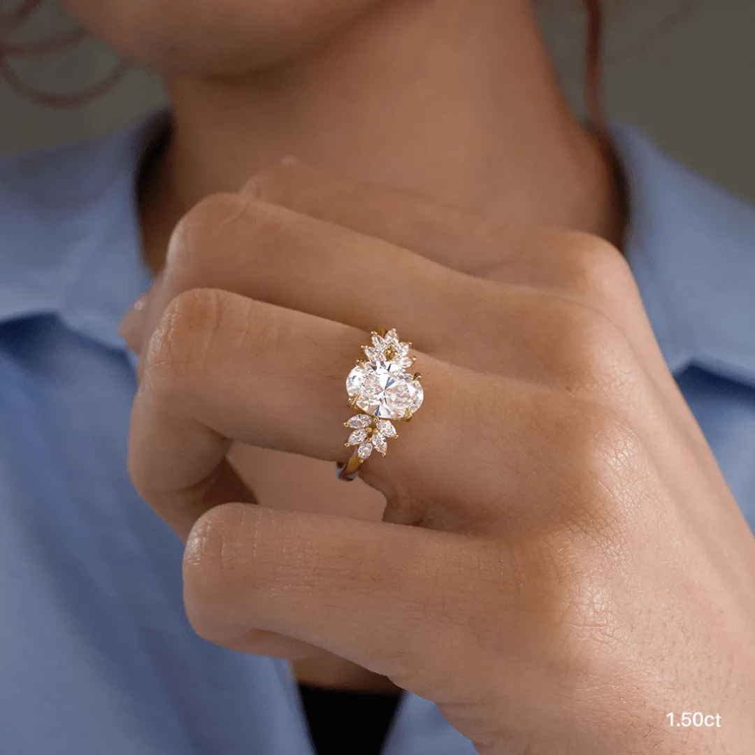 0.90 CT-2.0 CT Oval Moissanite Cluster Engagement Ring