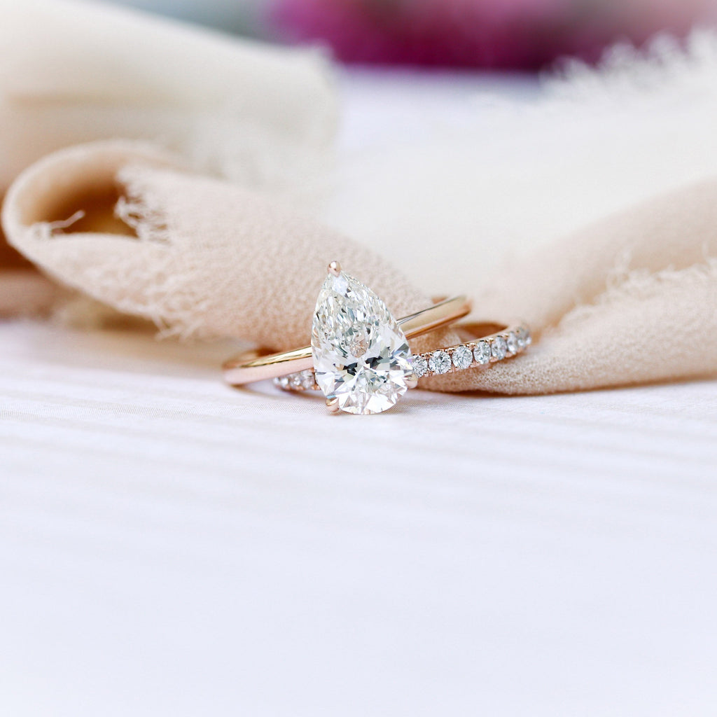 2.0 CT Pear Cut Moissanite Solitaire Engagement Ring