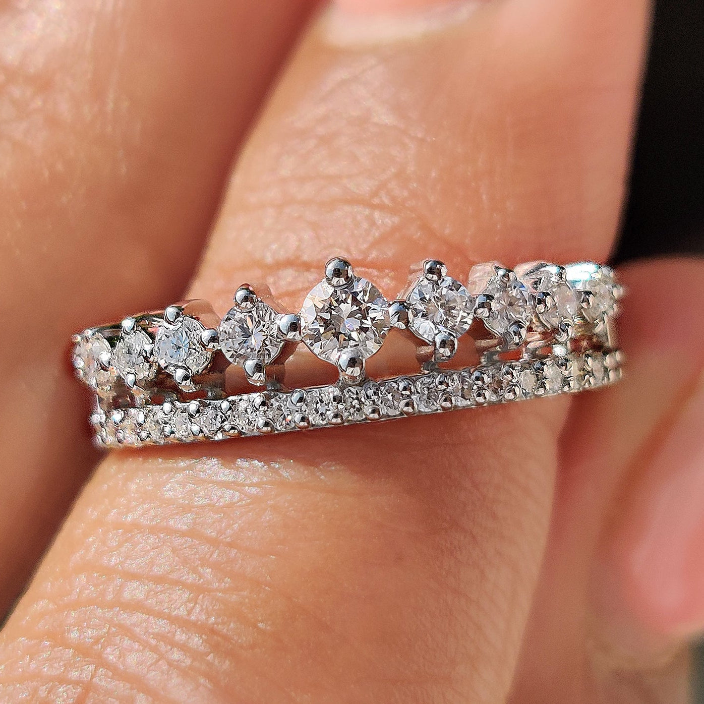 Round Cut Double Row Wedding Band Image principale du produit