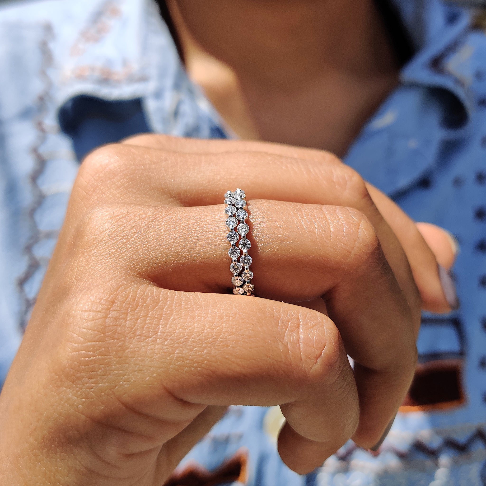 Round Moissanite Eternity Band For Women Zweitbild