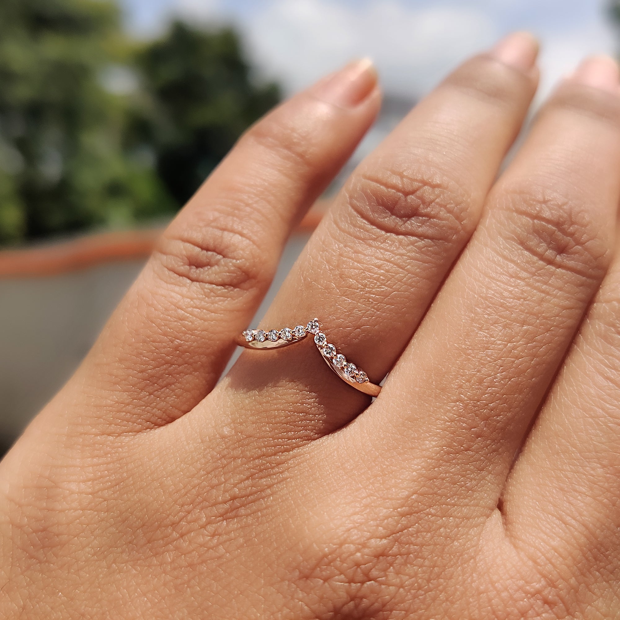 V Shaped Wedding Band In Round Cut Tiara Style