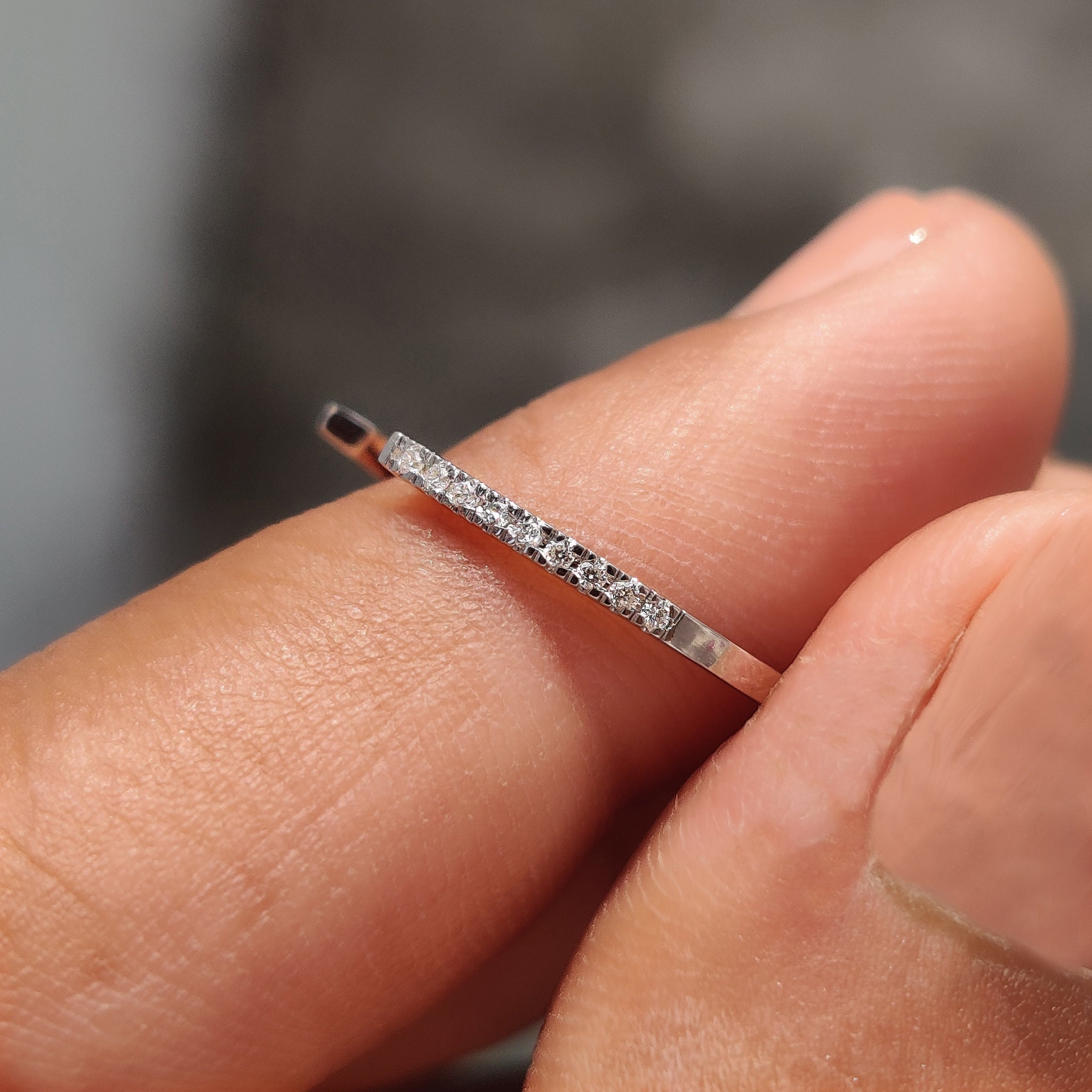 Round Diamond Band with Open Gap Design Image principale du produit