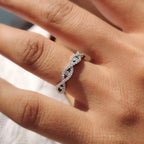 Twisted Diamond Wedding Band With Round Cut