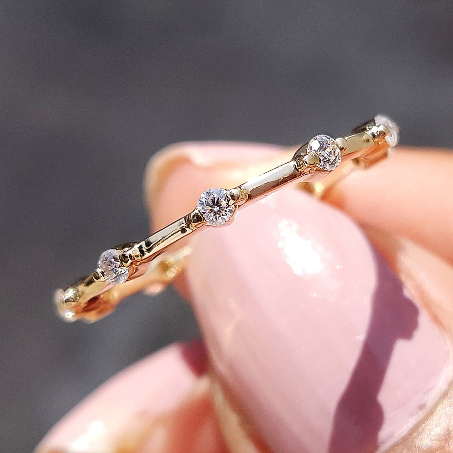 Round Cut Yellow Gold Wedding Band Hauptbild