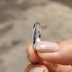 Knife Edge Wedding Band With Black Moissanite
