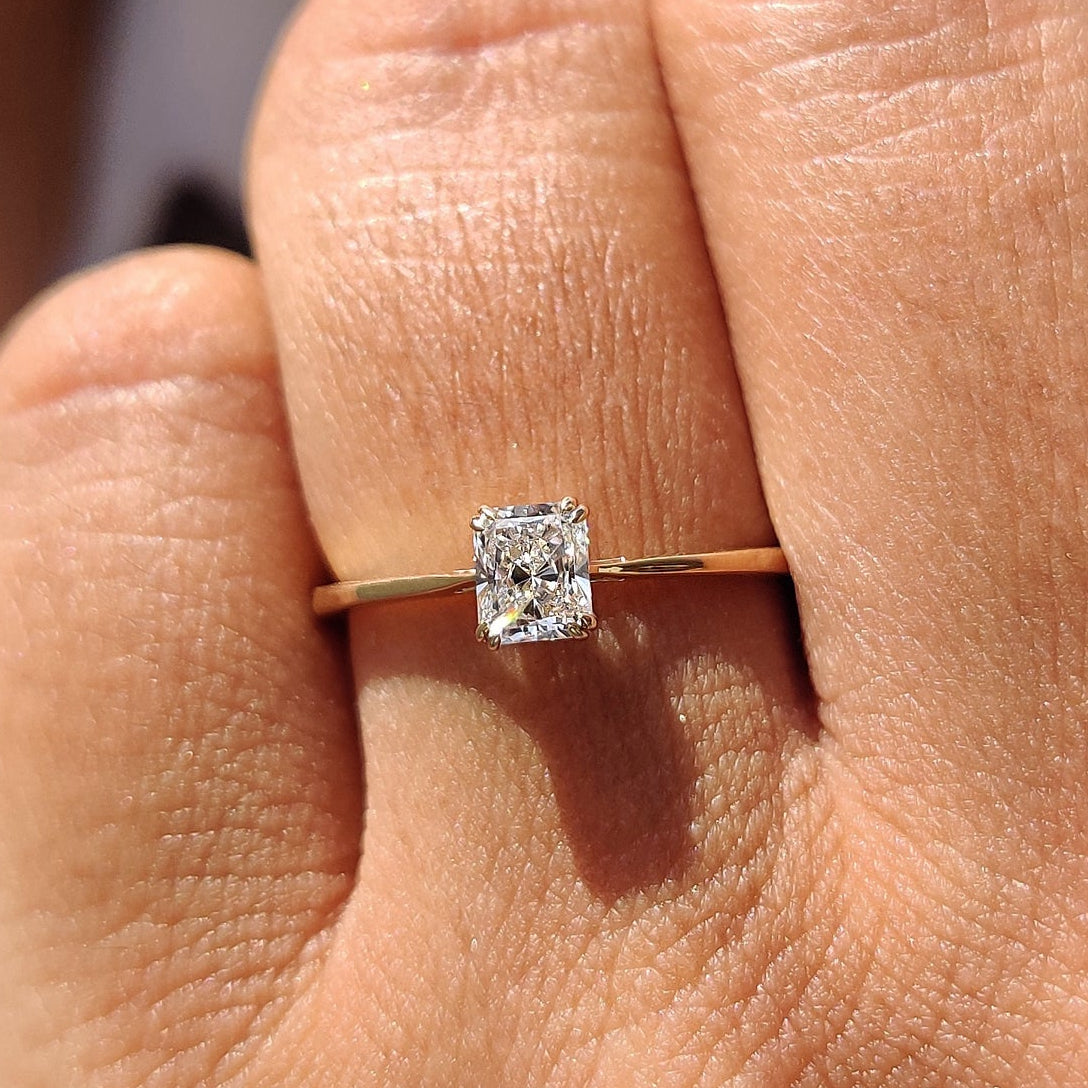 1 Carat Solitaire Diamond Ring - Cathedral Setting Main image