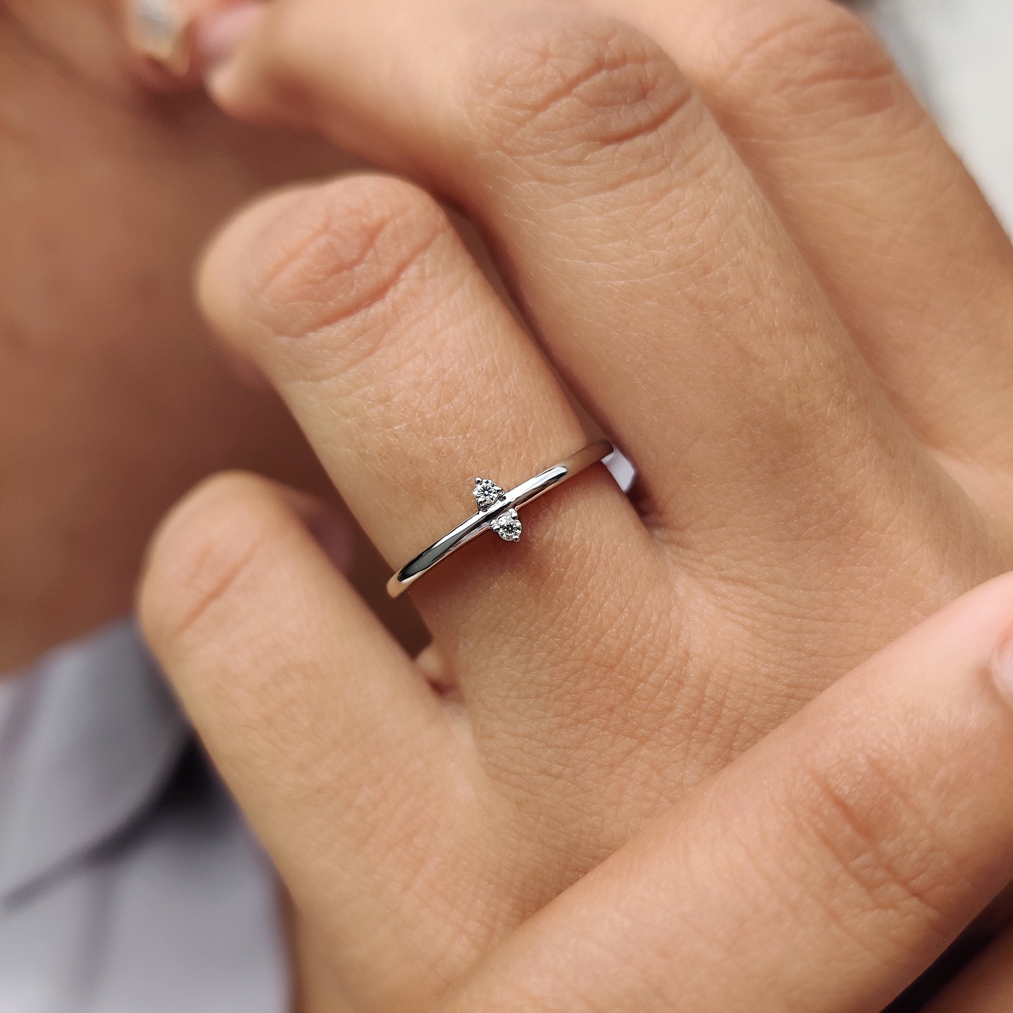 2 Stone Wedding Band In Round Cut Immagine secondaria del prodotto
