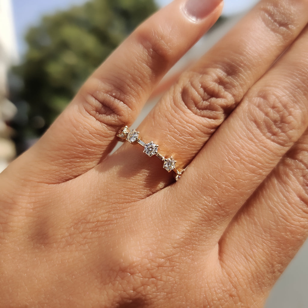 Round Cut Yellow Gold Wedding Band