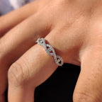 Twisted Diamond Wedding Band With Round Cut