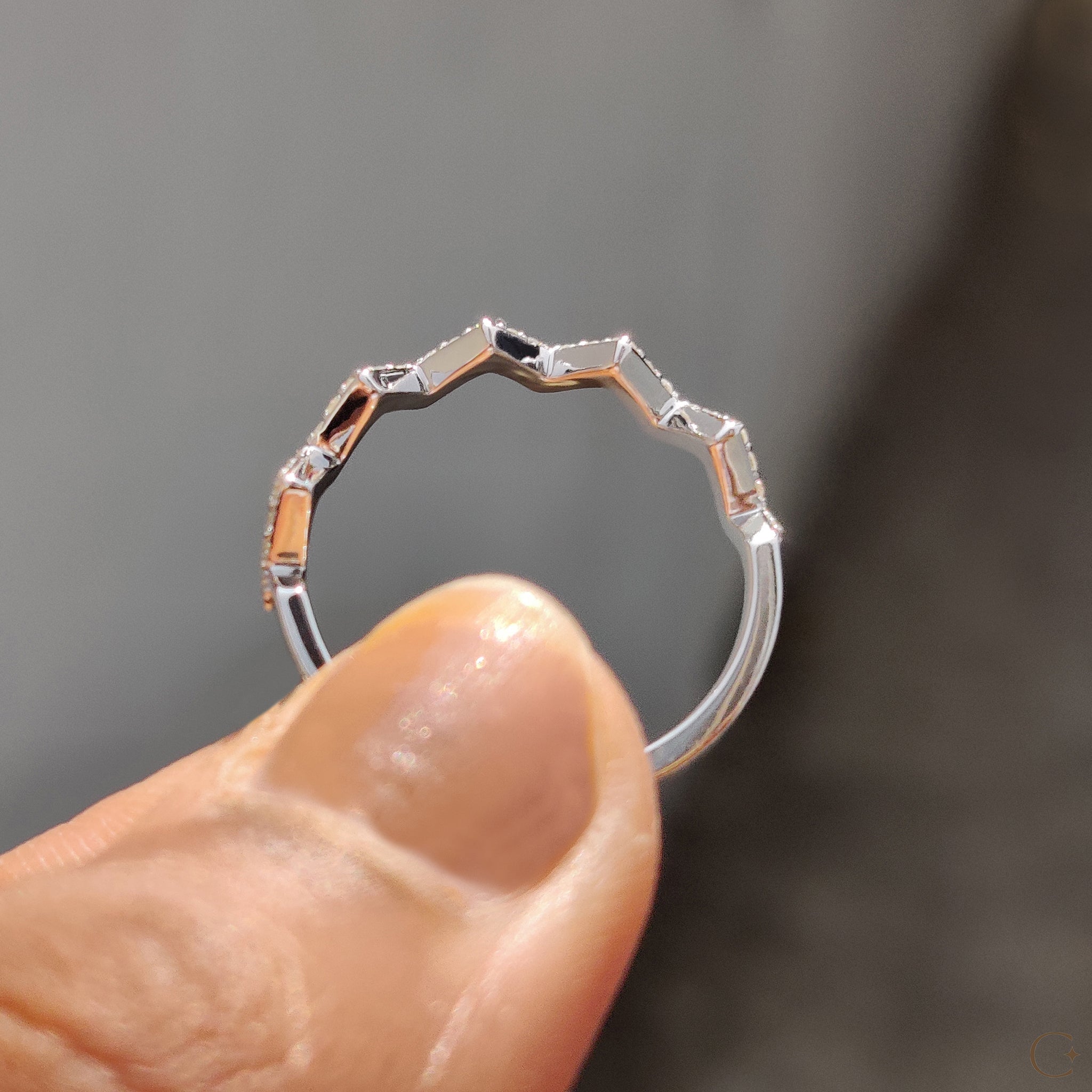 Zig Zag Band Featuring Round Cut Diamond