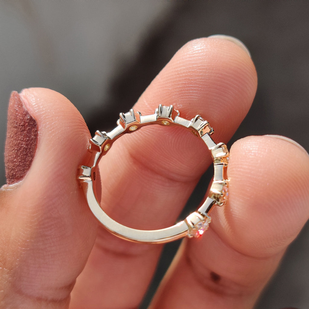 Round Cut Yellow Gold Wedding Band