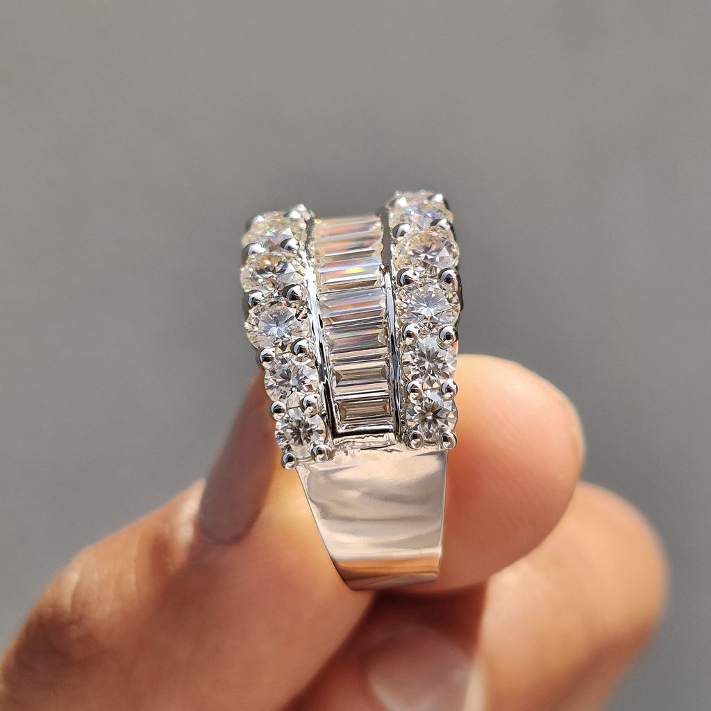 Baguette and Round Wedding Band With Pave Style
