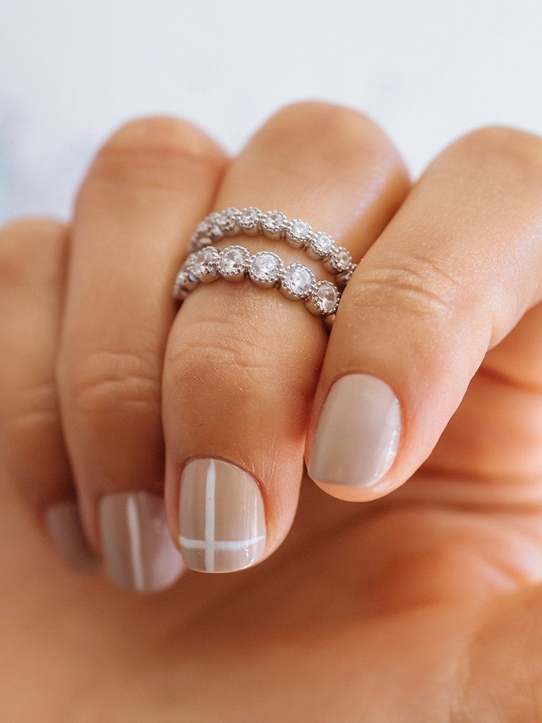 0.75 TCW Round Brilliant Cut Bezel Set Vintage Wedding Band