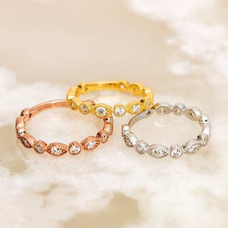 0.34 TCW Round Brilliant Cut Bezel Set Unique Vintage Wedding Band