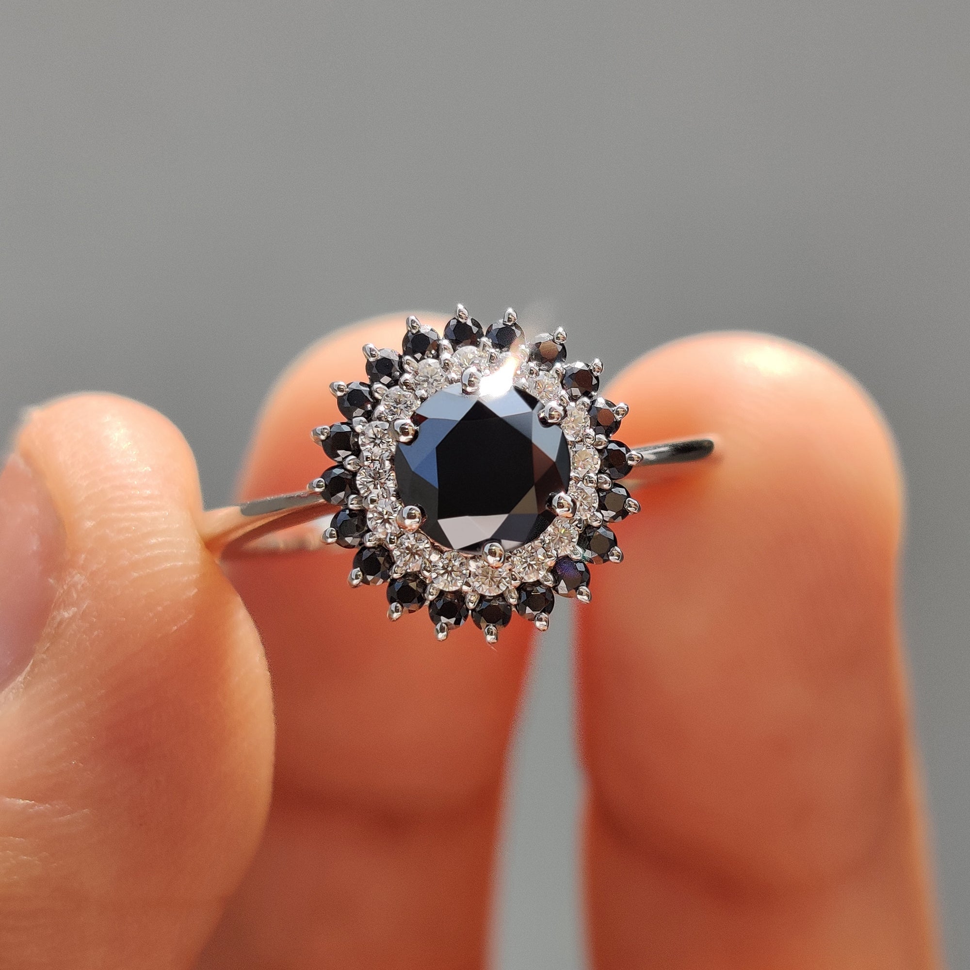 Tapered Shank Black Round Cut Ring Main image