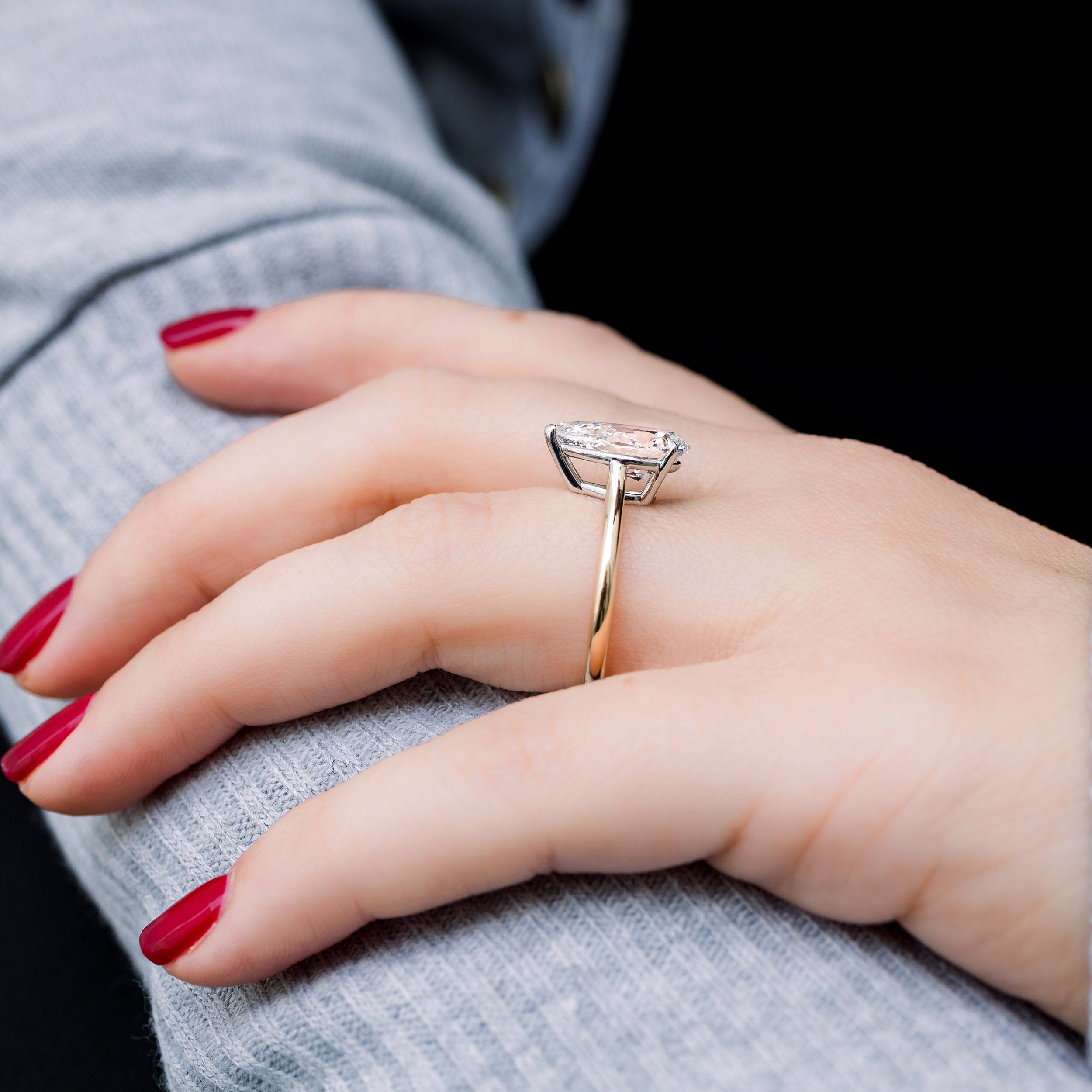 4.0 CT Pear Cut Moissanite Solitaire Engagement Ring