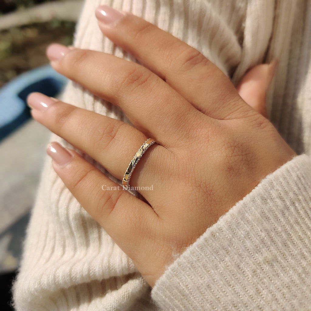 Round Cut Diamond Eternity Band