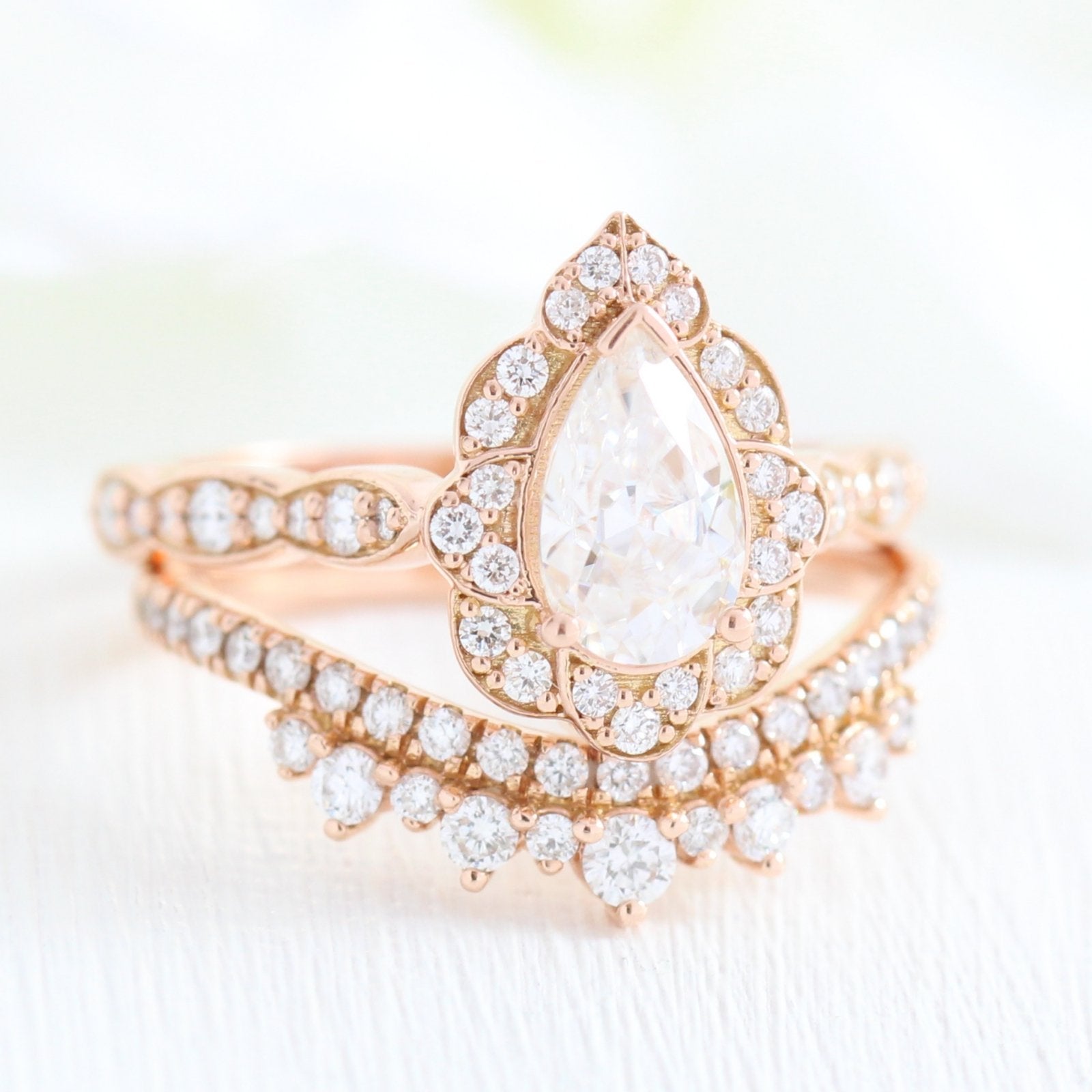 1.0CT Pear Cut Moissanite Vintage Halo Bridal Ring Set Secondary image