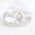 2.0CT Oval Cut Moissanite Vintage Halo Bridal Ring Set
