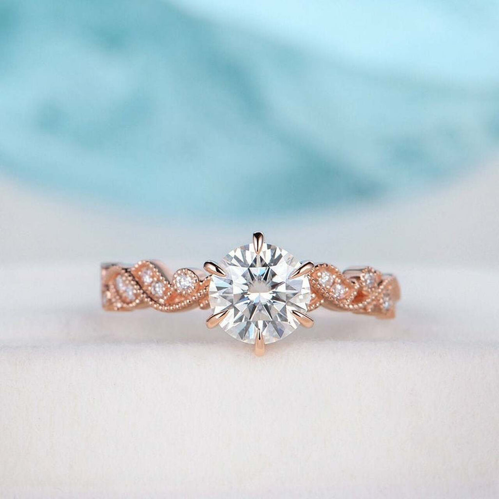 1.0CT Round Cut vintage Style Moissanite Engagement Ring