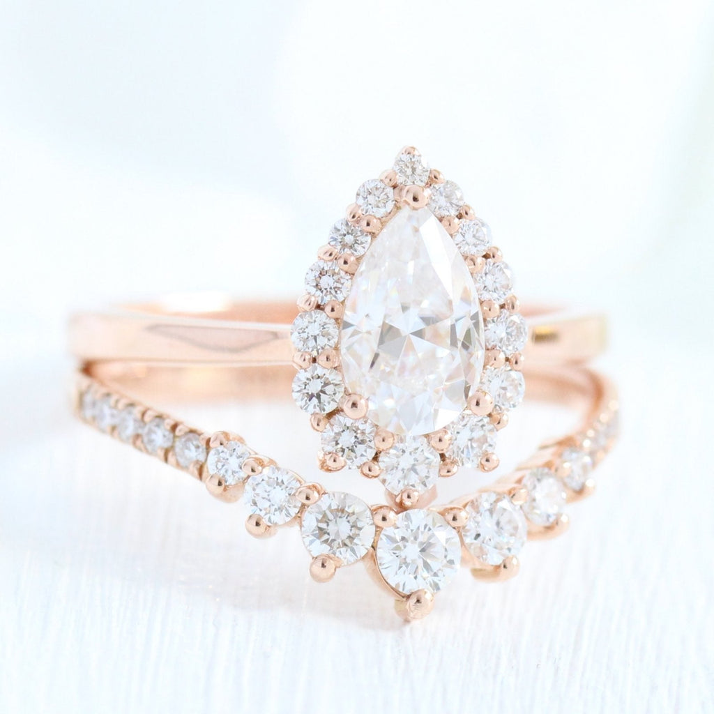 1.0CT Pear Cut Moissanite Halo Bridal Ring Set