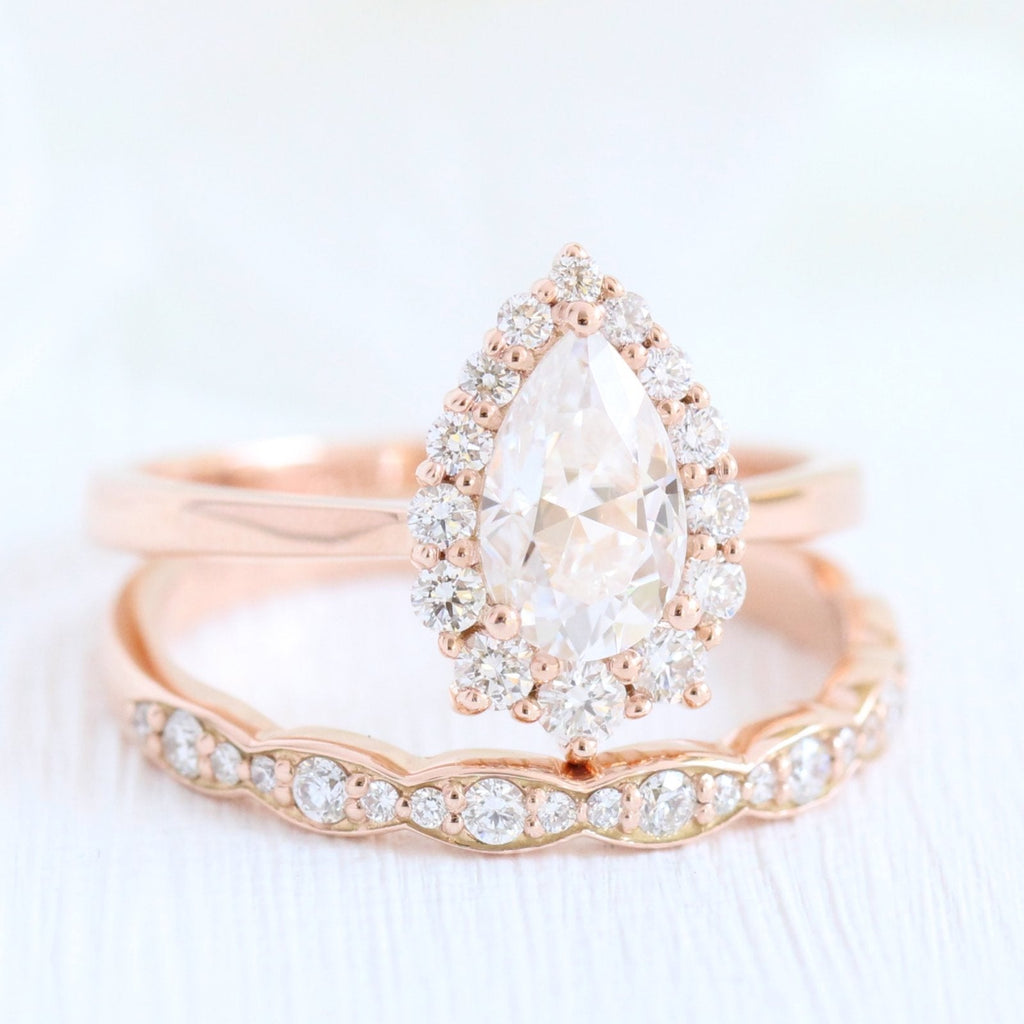 1.0CT Pear Cut Moissanite Halo Bridal Ring Set