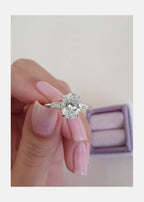 2.0 CT Oval Cut Moissanite Three Stone Engagement Ring
