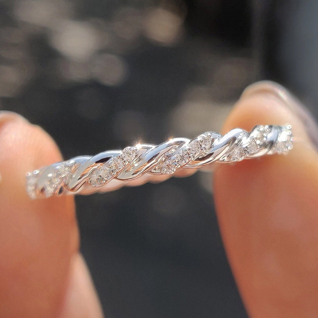 Twisted Eternity Band With Round Moissanite