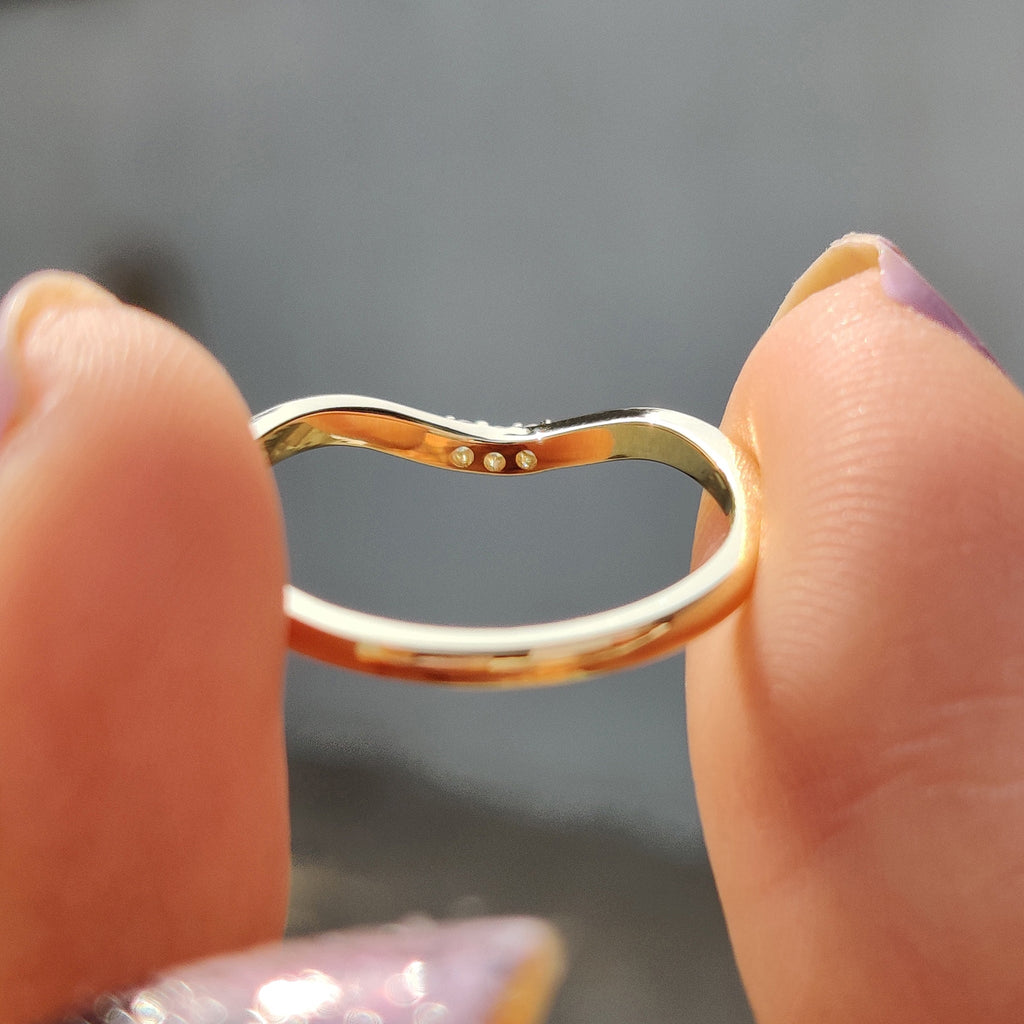 Round Cut Yellow Gold Curved Wedding Band