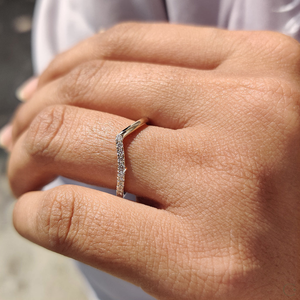 V Shaped Wedding Band with Classic Round Diamond