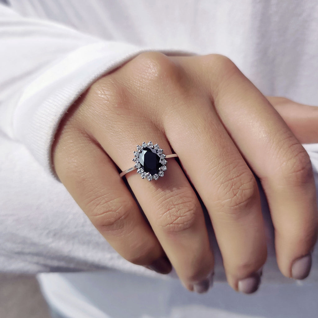 Tapered Shank Black Oval Engagement Ring