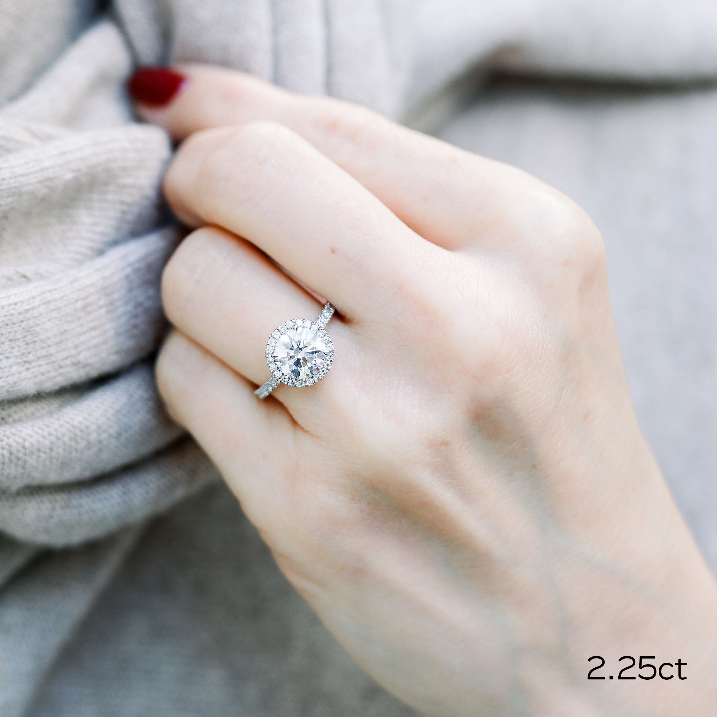 2.25 CT Round Brilliant Cut Moissanite Halo Setting Engagement Ring