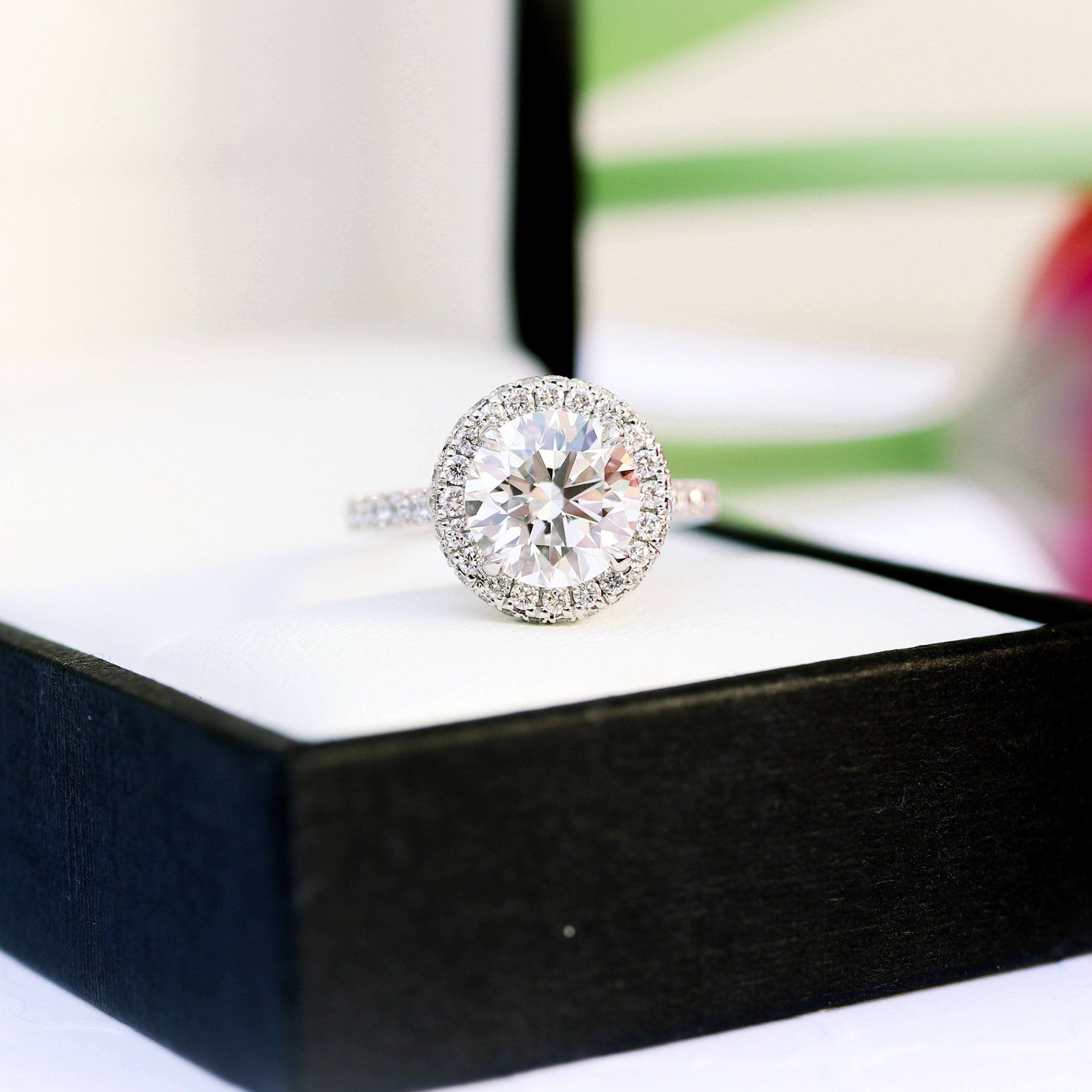 2.0 CT Round Brilliant Cut Moissanite Halo Engagement Ring