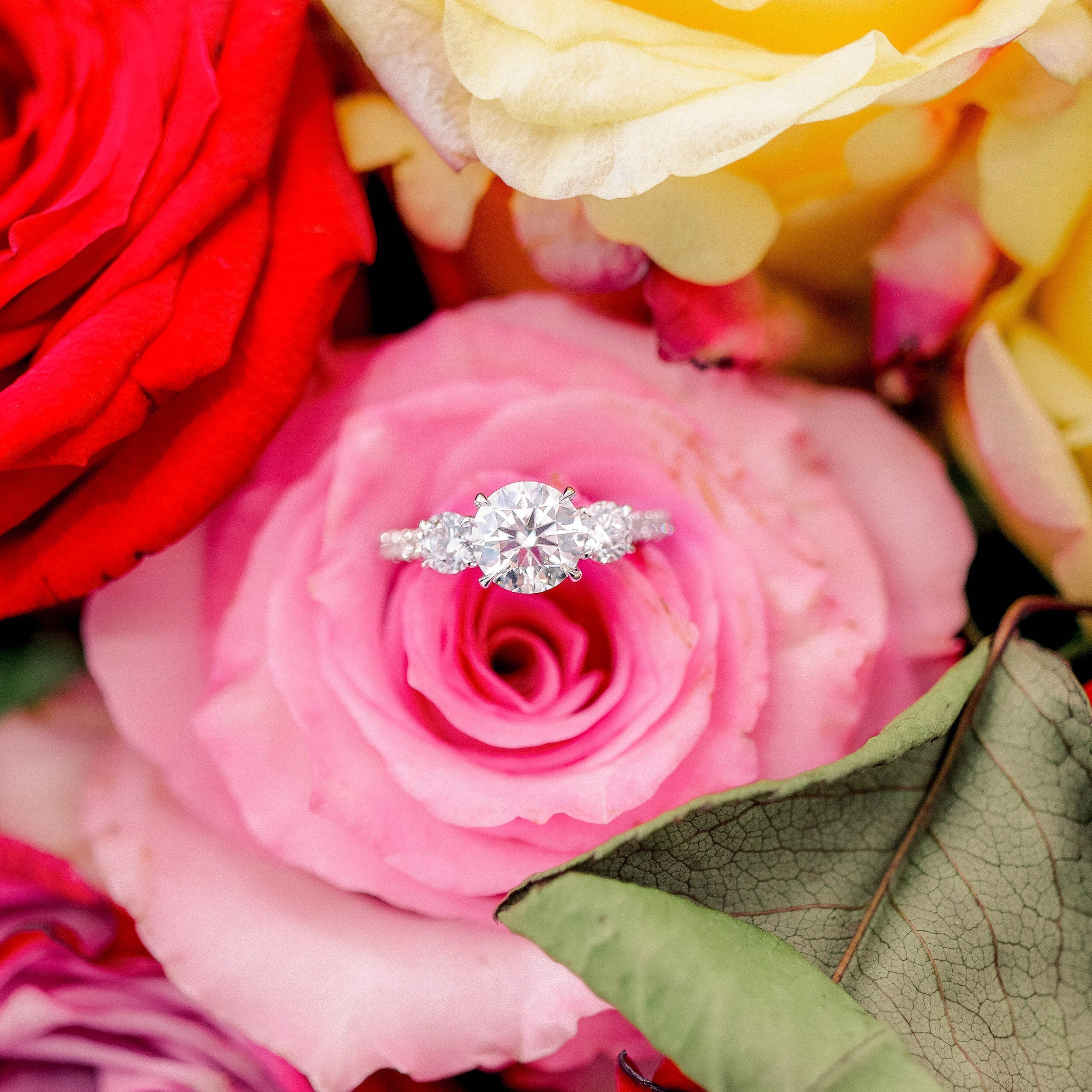 2.0 CT Round Moissanite Three Stone Setting Engagement Ring