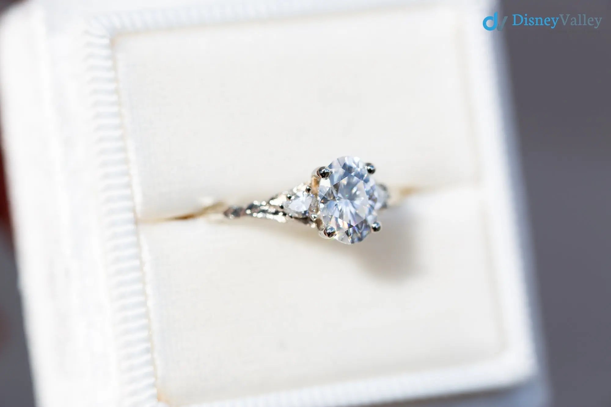 2 caret oval cut lab grown vintage style three stone diamond ring Secondary image
