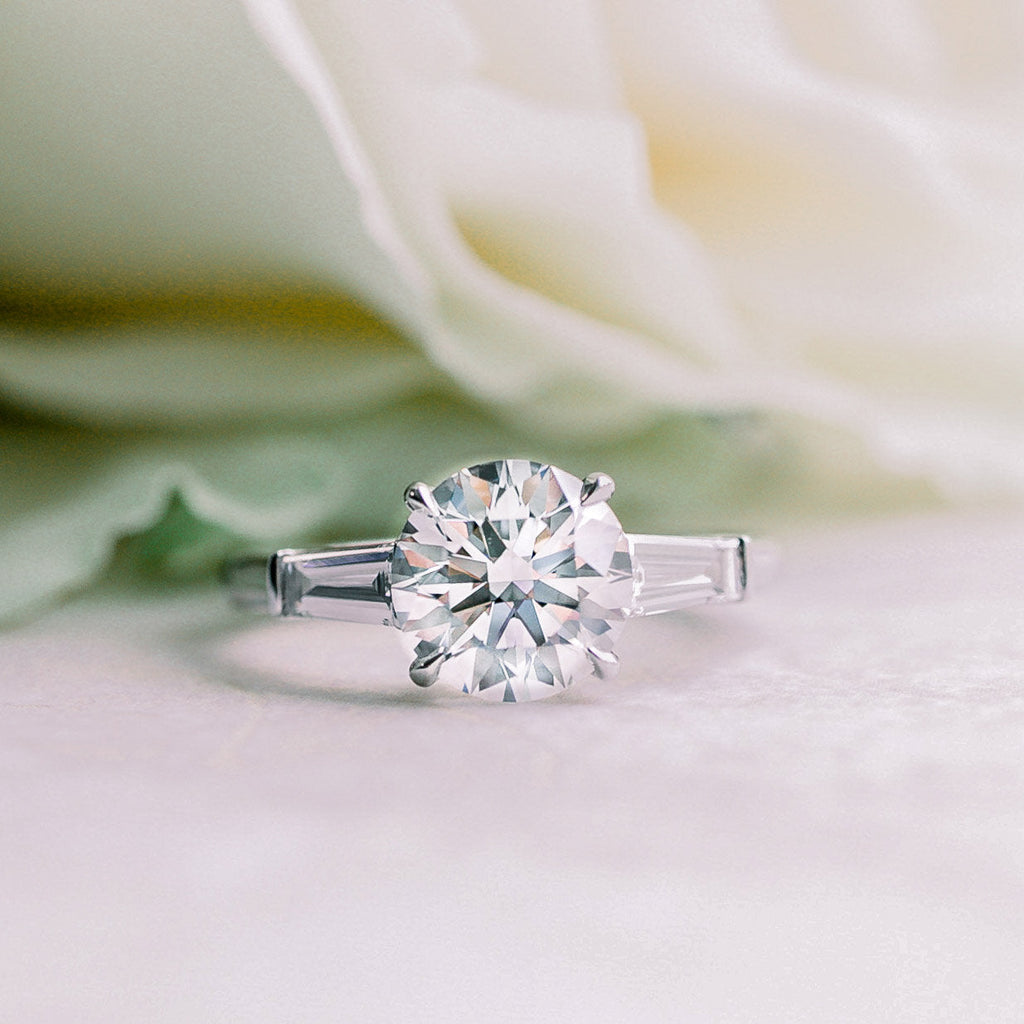 2.0 CT Round Brilliant Cut Moissanite Three Stones Engagement Ring