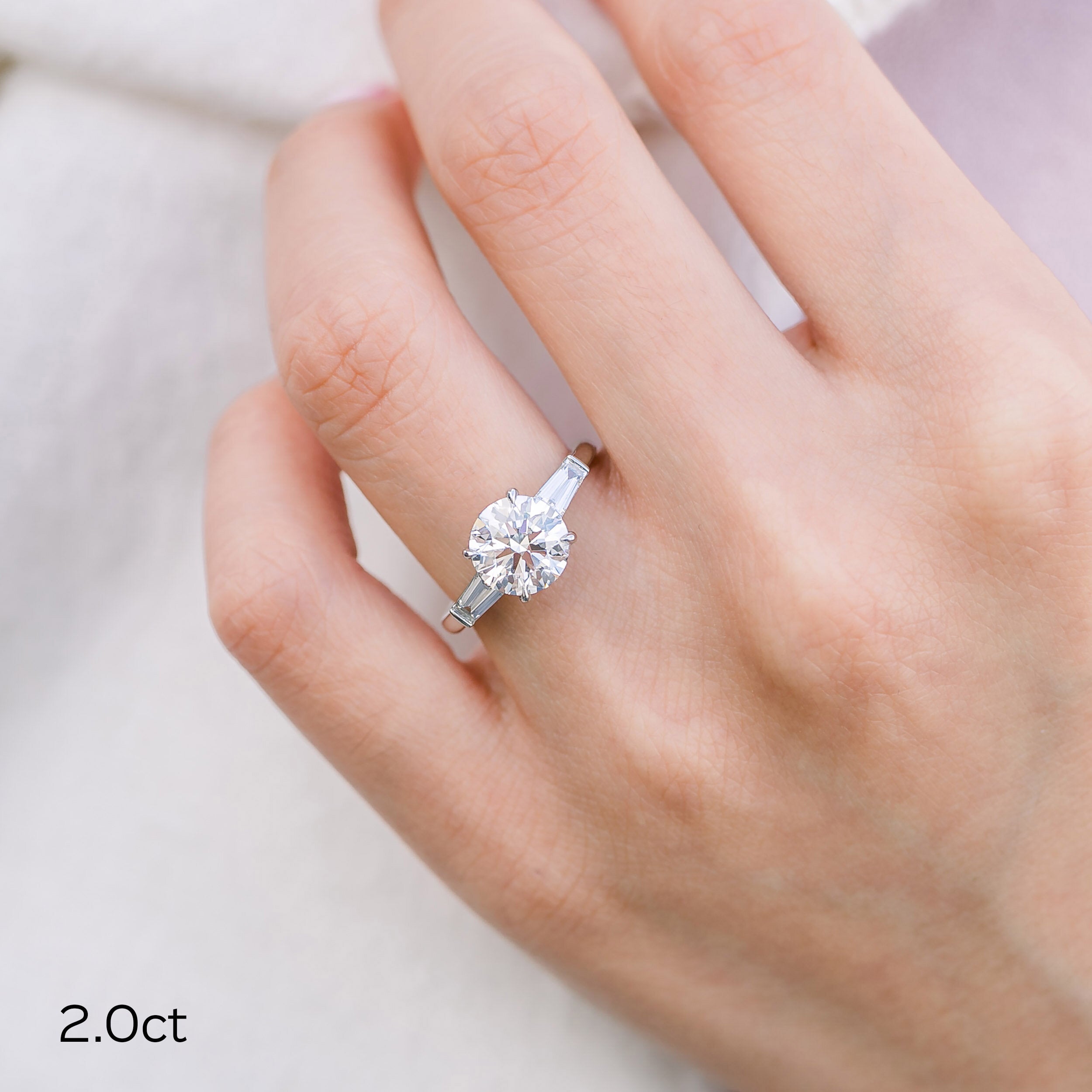 2.0 CT Round Brilliant Cut Moissanite Three Stones Engagement Ring