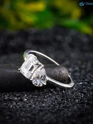 2.5 CT Toi et Moi Solid Gold Emerald and Pear Cut Lab Grown Engagement Ring DisneyValley