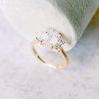 2.0 CT Emerald Moissanite Three Stones Engagement Ring