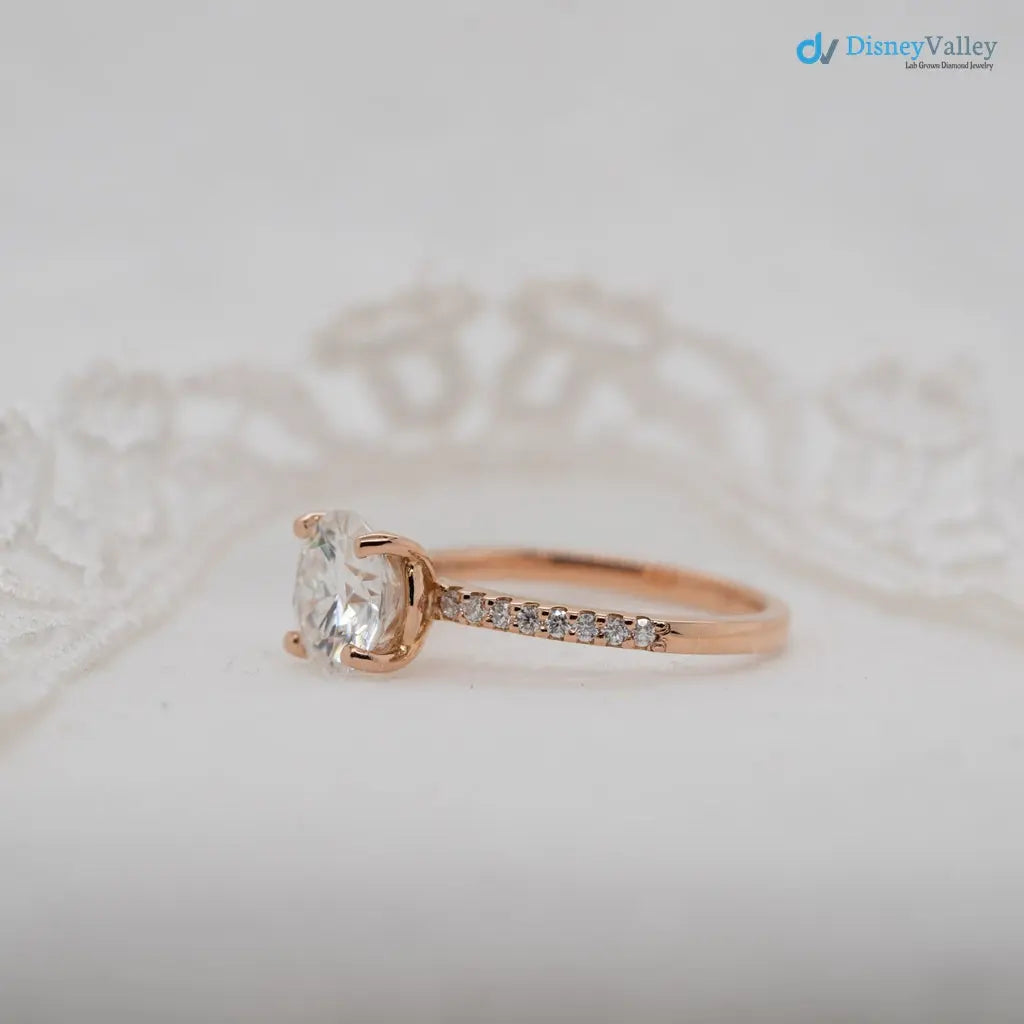 2.5 caret excelent round cut lab grown side stone engagement ring - DisneyValley