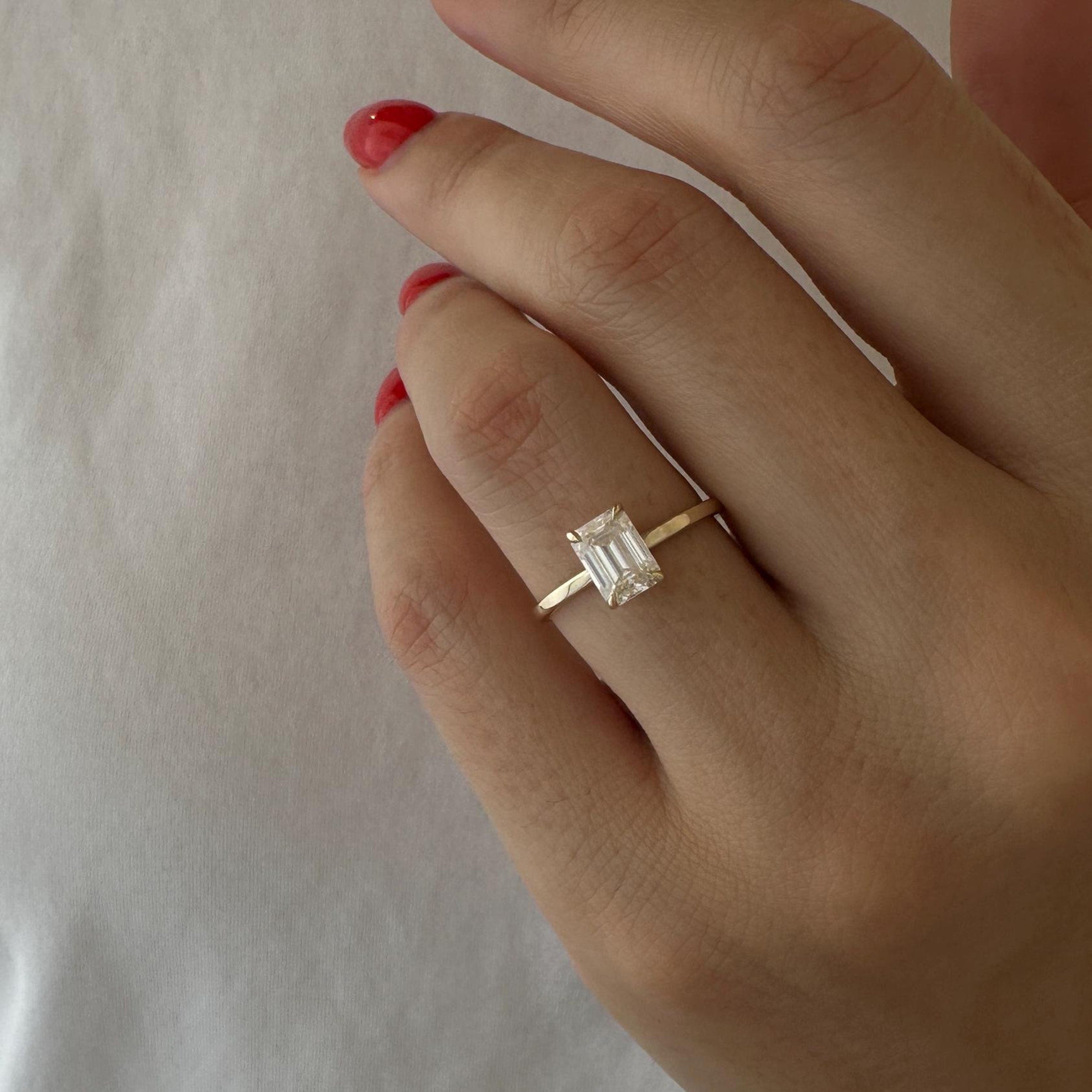 1.0 CT Emerald Cut Moissanite Solitaire Style Engagement Ring