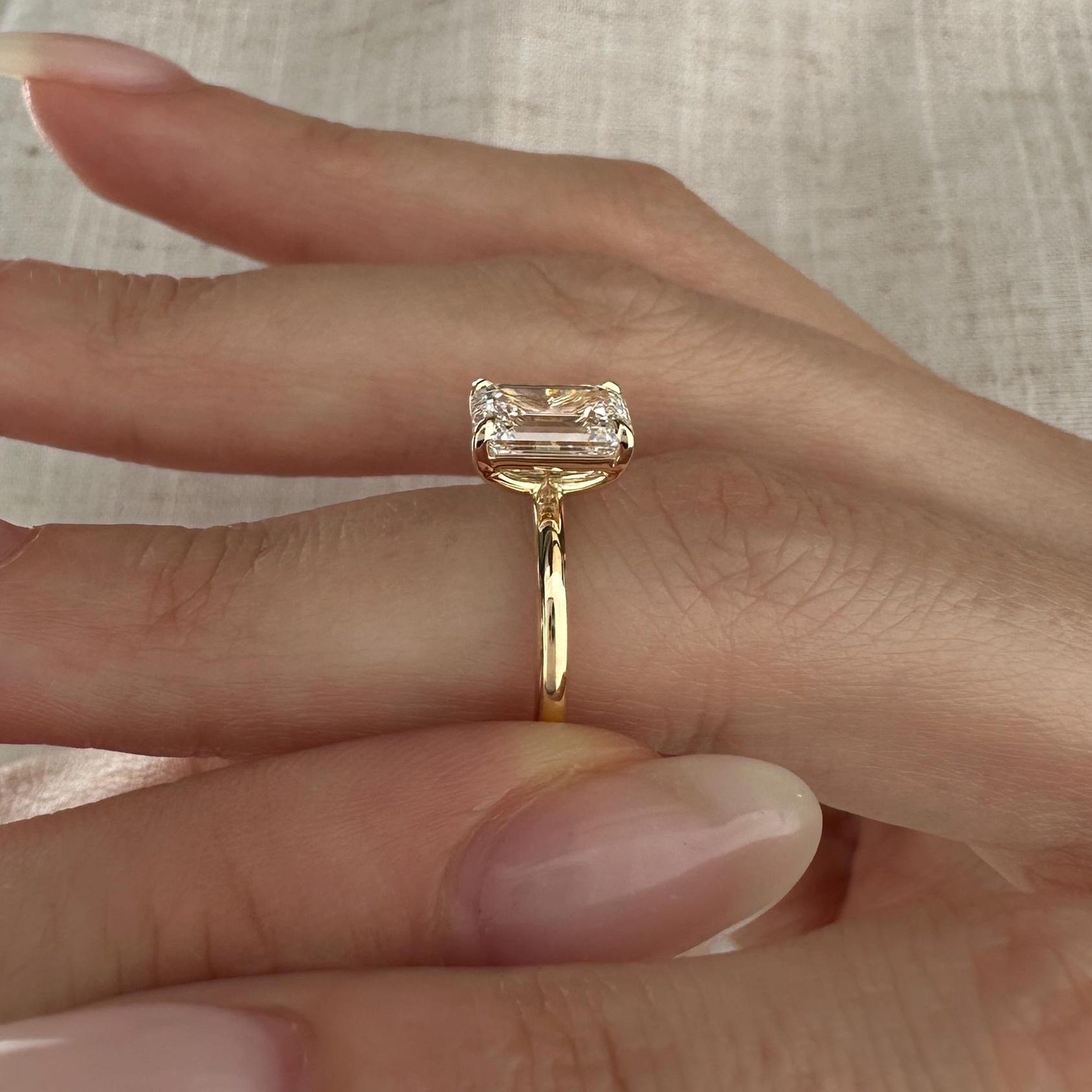 2.0 CT Emerald Cut Moissanite Solitaire Style Engagement Ring