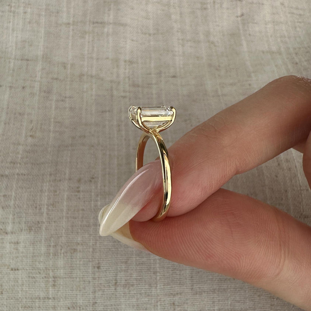 2.0 CT Emerald Cut Moissanite Solitaire Style Engagement Ring
