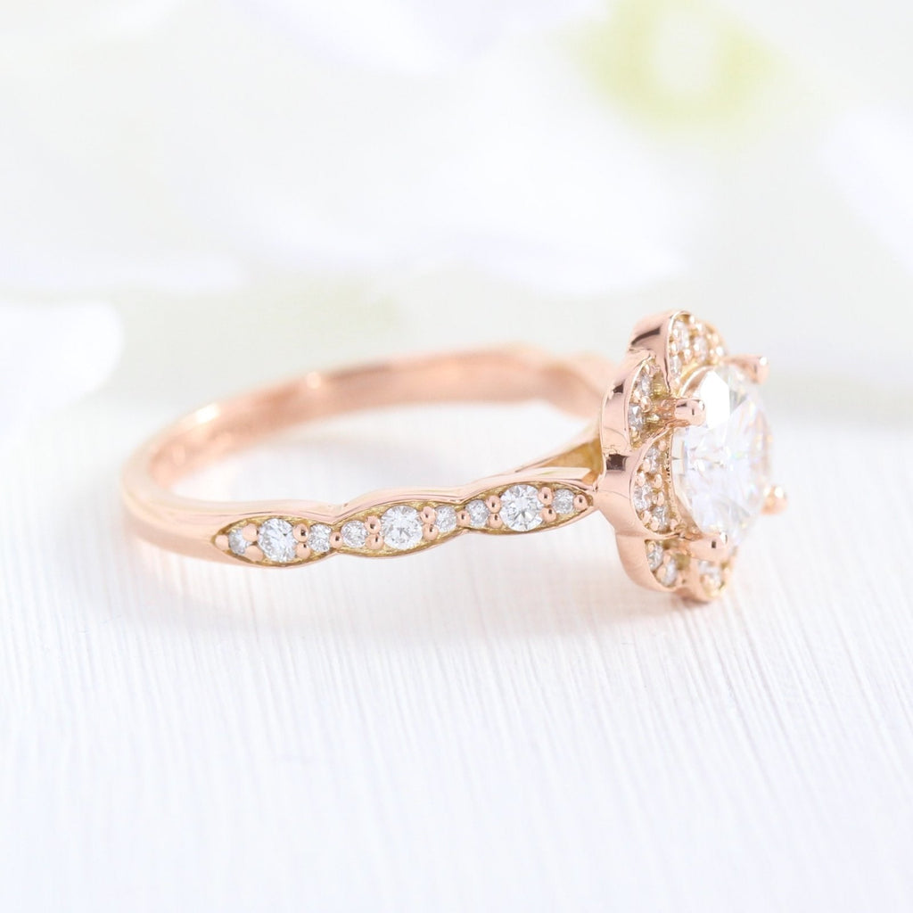1.0 CT Vintage Floral Round Cut Diamond Moissanite Halo Engagement Ring