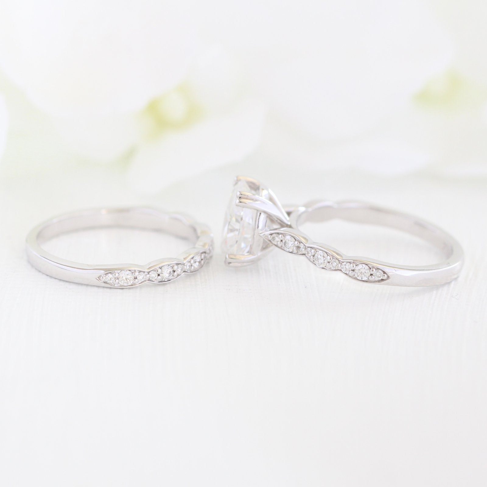 2.0CT Oval Cut Moissanite Vintage Halo Bridal Ring Set